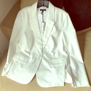 New White Blazer with spare buttons